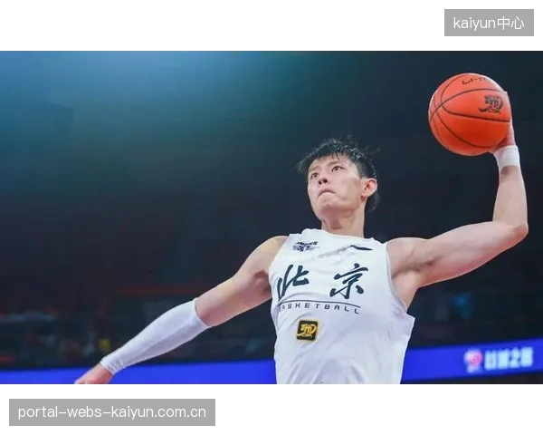 曾凡博的健康回归补强了北京队的锋线实力，但球队赛季中段仍因伤病潮影响了常规赛排名。